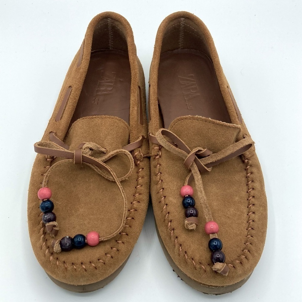 Zara suede moccasins, very good preowned condition! Size 35- Kids 3.5 women’s 5